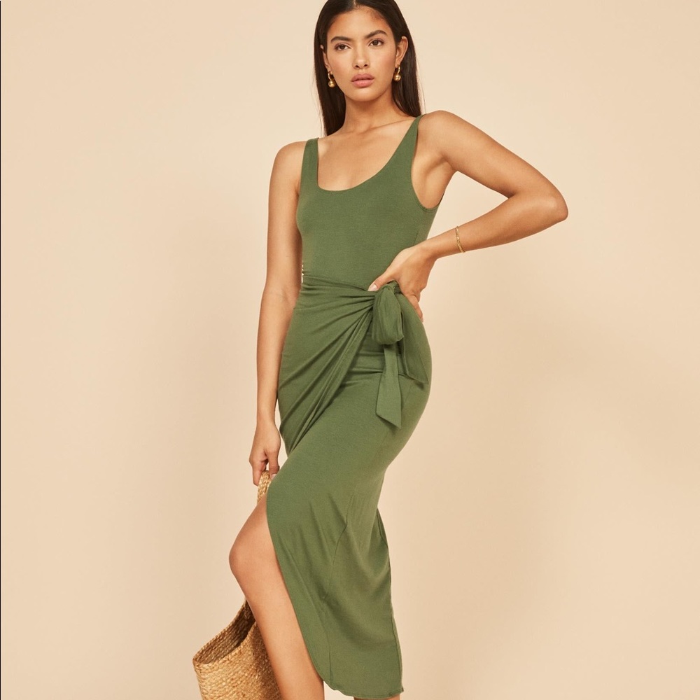 NWT Reformation Kaila Knit Dress size Medium chestnut color